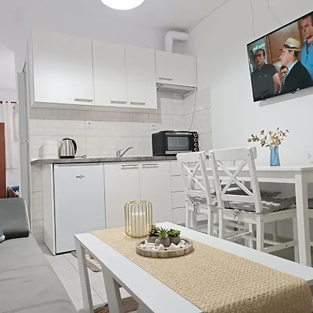 Vacation House Rental 20M From The Beach Gerakini Exterior photo