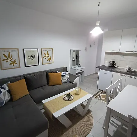 Vacation House Rental 20M From The Beach Gerakini Exterior photo